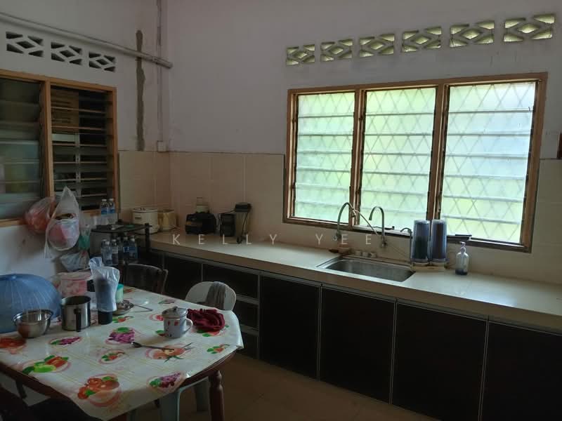 1-storey Terraced House for Sale in Taman Selasih (Kulim) - Kelly Yee - Kitchen - PropertyGuru.com.my