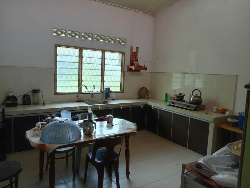 1-storey Terraced House for Sale in Taman Selasih (Kulim) - Kelly Yee - Kitchen - PropertyGuru.com.my