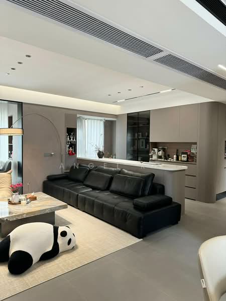 Kediaman Servis untuk Dijual di Emerald 9 - Angel Ko - Living Room - PropertyGuru.com.my