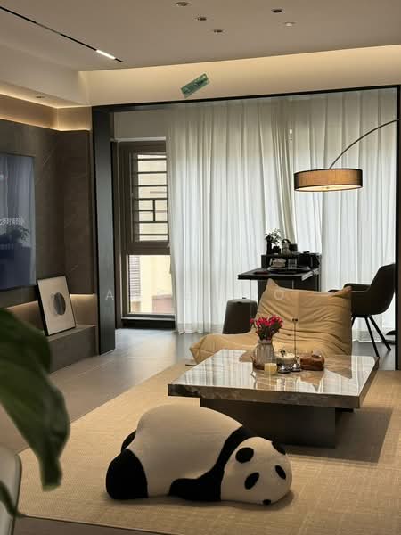 Kediaman Servis untuk Dijual di Emerald 9 - Angel Ko - Living Room - PropertyGuru.com.my