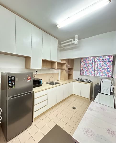 Condominium for Rent at Residensi Laguna (Sunway Belvedere) - Raymond Ling - Kitchen - PropertyGuru.com.my