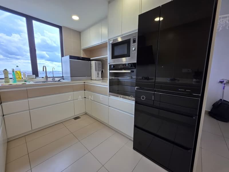 Condominium for Sale at The Straits View Condominium - Jane Ngoi - Kitchen - PropertyGuru.com.my
