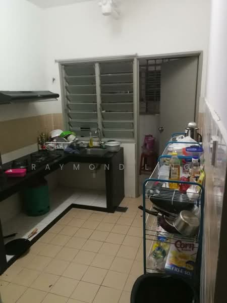 Condominium for Rent at Residensi Laguna (Sunway Belvedere) - Raymond Ling - Kitchen - PropertyGuru.com.my