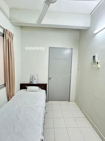 Condominium for Rent at Residensi Laguna (Sunway Belvedere) - Raymond Ling - Bedroom - PropertyGuru.com.my