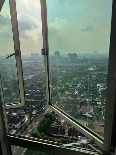 Kediaman Servis untuk Disewa di Molek Pulai - Jane Ngoi - View - PropertyGuru.com.my