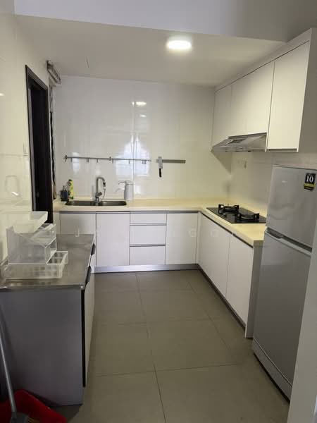 Kediaman Servis untuk Disewa di Molek Pulai - Jane Ngoi - Kitchen - PropertyGuru.com.my
