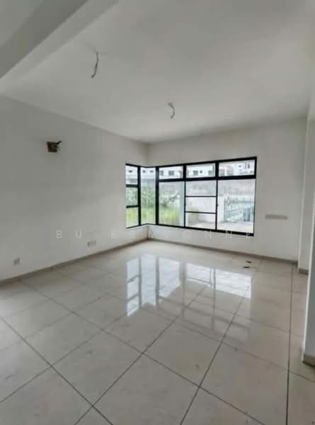 Rumah Teres 2-Tingkat untuk Dijual di Taman Desa Tebrau (Tebrau) - Bu Ee Vonne - Living Room - PropertyGuru.com.my