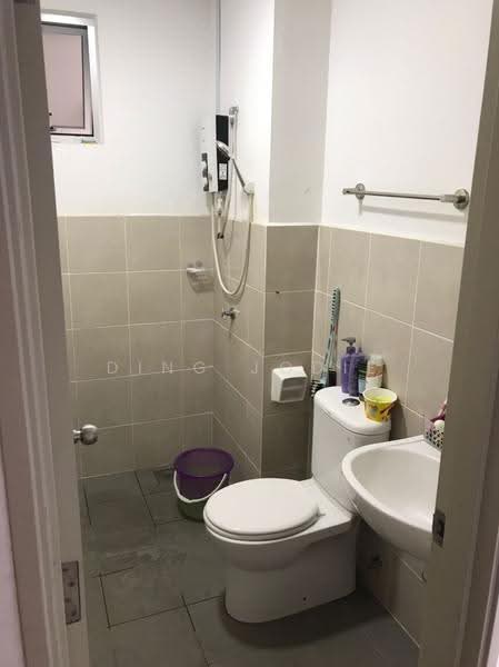 Pangsapuri untuk Dijual di Safira - Ding Jodie - Bathroom - PropertyGuru.com.my