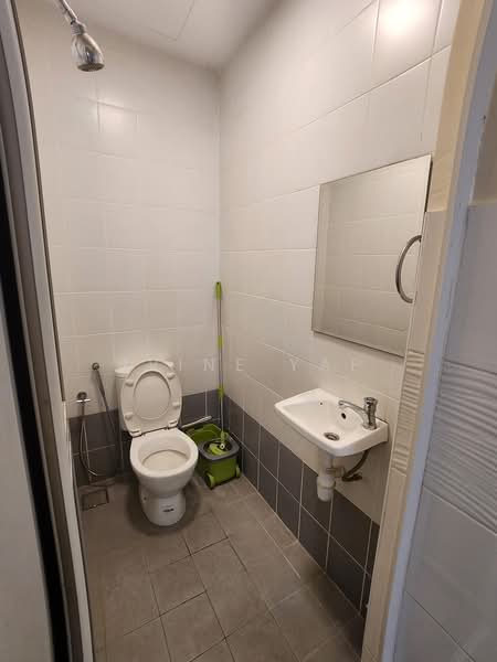 Kondominium untuk Disewa di Saville @ The Park - Irine Yap - Bathroom - PropertyGuru.com.my