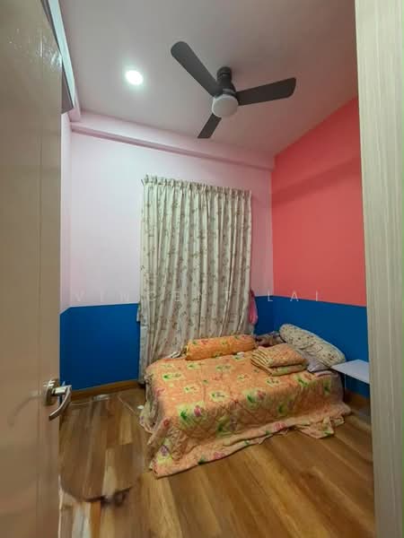 Kondominium untuk Dijual di Fairway Suites - Vincent Lai - Bedroom - PropertyGuru.com.my