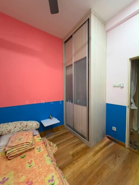 Kondominium untuk Dijual di Fairway Suites - Vincent Lai - Bedroom - PropertyGuru.com.my