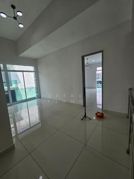 Semi-Detached House for Sale in Taman Bukit Jaya (Ulu Tiram) - Jeffrey Kiong - Living Room - PropertyGuru.com.my