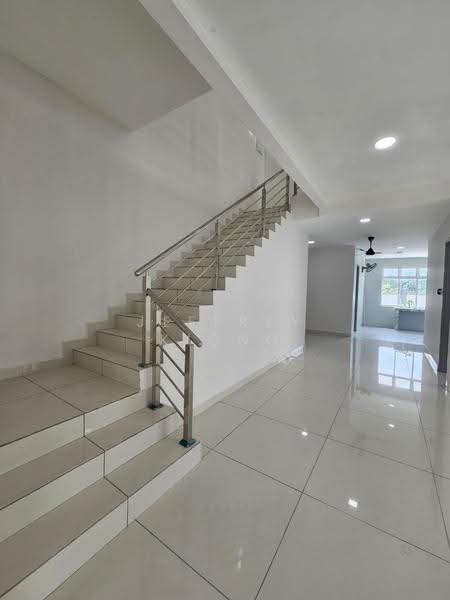 Semi-Detached House for Sale in Taman Bukit Jaya (Ulu Tiram) - Jeffrey Kiong - Interior - PropertyGuru.com.my