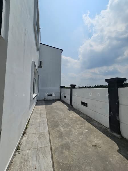 Semi-Detached House for Sale in Taman Bukit Jaya (Ulu Tiram) - Jeffrey Kiong - Exterior - PropertyGuru.com.my