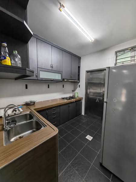 2-storey Terraced House for Rent in Taman Austin Perdana (Tebrau) - Christina Ang - Kitchen - PropertyGuru.com.my