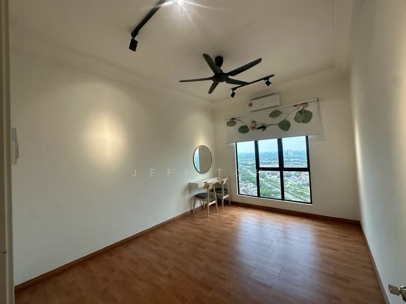 Service Residence for Sale at The Platino Serviced Apartment - Jeff Toh - Bedroom - PropertyGuru.com.my