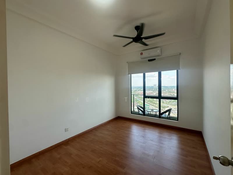 Service Residence for Sale at The Platino Serviced Apartment - Jeff Toh - Bedroom - PropertyGuru.com.my