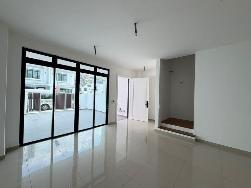 Rumah Teres 2-Tingkat untuk Disewa di Bandar Seri Alam (Masai) - Thea Lai - PropertyGuru.com.my