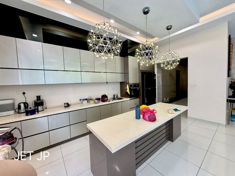 Bungalow House untuk Dijual di Ambang Botanic 2 (Klang) - Yongsen Lim - Kitchen - PropertyGuru.com.my