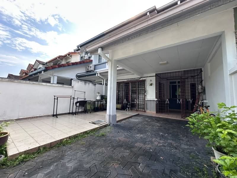 2-storey Terraced House for Sale in Bandar Putra Height (Subang Jaya) - Mala Palanisamy - Exterior - PropertyGuru.com.my