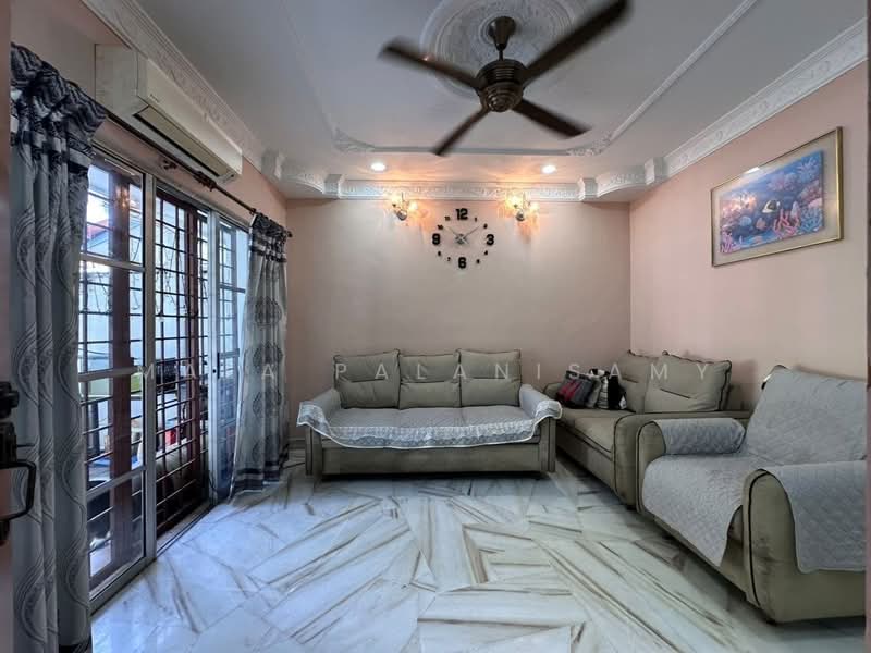 2-storey Terraced House for Sale in Bandar Putra Height (Subang Jaya) - Mala Palanisamy - Living Room - PropertyGuru.com.my