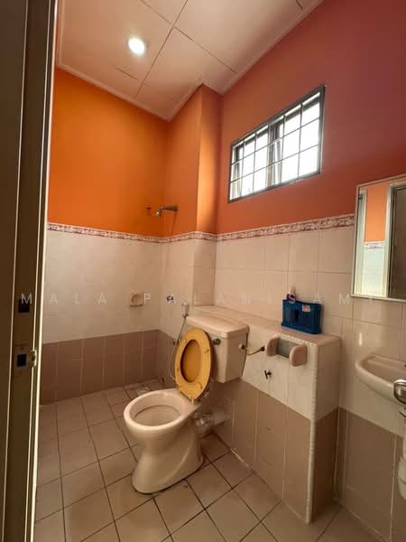 2-storey Terraced House for Sale in Bandar Putra Height (Subang Jaya) - Mala Palanisamy - Bathroom - PropertyGuru.com.my