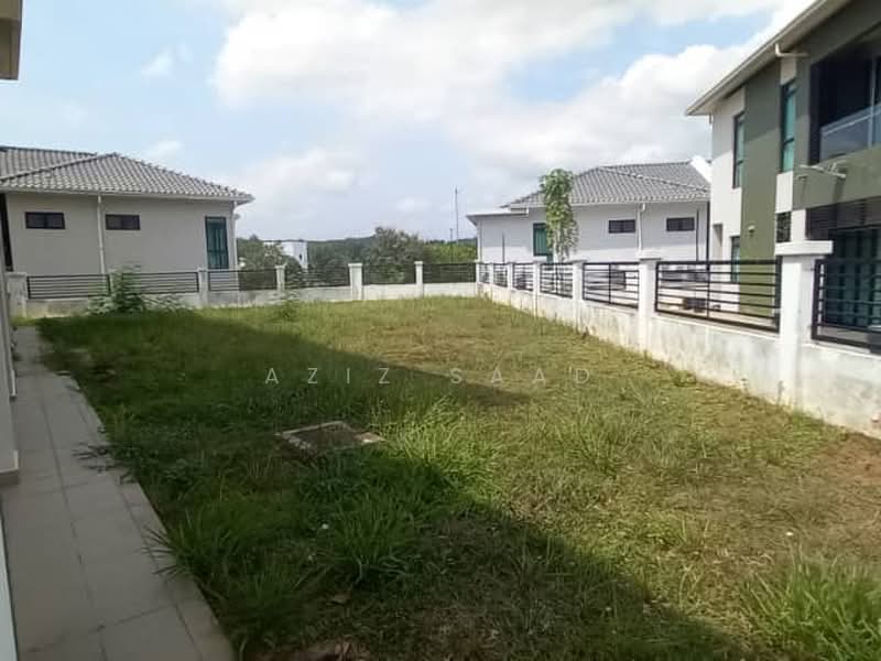Semi-Detached House for Sale in Shah Alam (Selangor) - Aziz Saad - Exterior - PropertyGuru.com.my