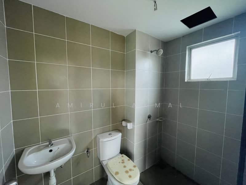 Terraced House for Sale in Kuala Selangor (Selangor) - Amirul Akmal - PropertyGuru.com.my