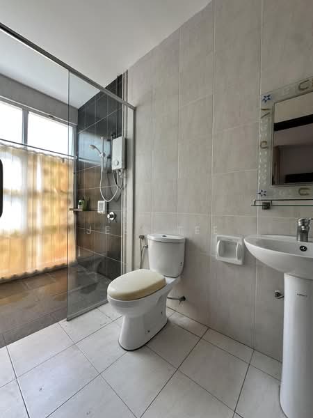 Bungalow House for Sale in Setia Eco Park (Setia Alam) - Jess Tee - Bathroom - PropertyGuru.com.my