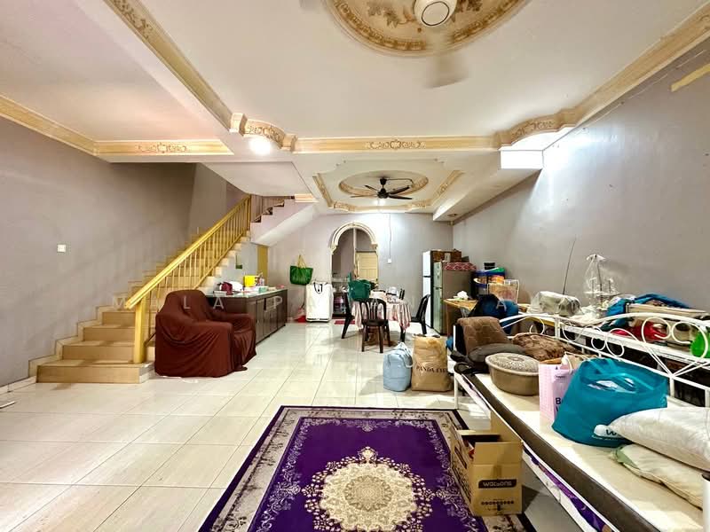 2-storey Terraced House for Sale in Subang Heights (Subang Jaya) - Mala Palanisamy - Living Room - PropertyGuru.com.my