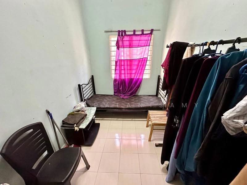 2-storey Terraced House for Sale in Subang Heights (Subang Jaya) - Mala Palanisamy - Bedroom - PropertyGuru.com.my