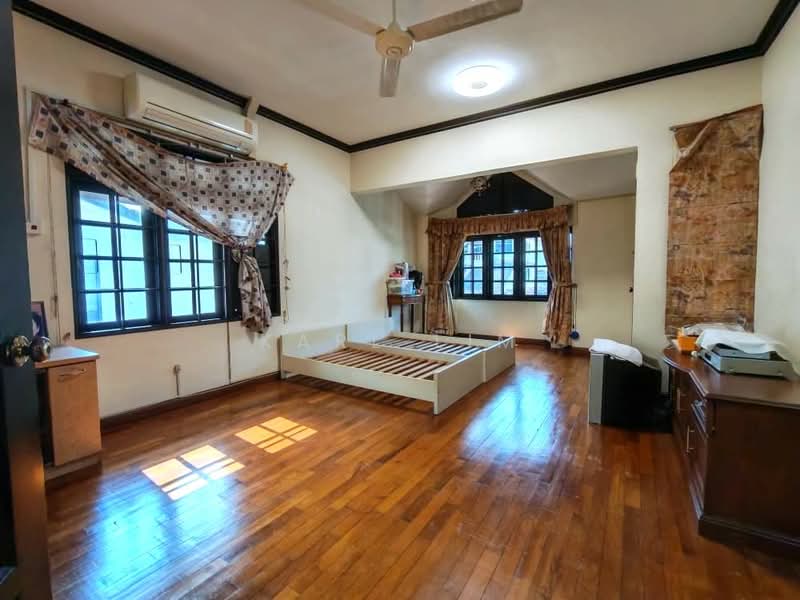 Semi-Detached House for Sale in Taman Pelangi (Johor Bahru) - Karl Lim - Bedroom - PropertyGuru.com.my