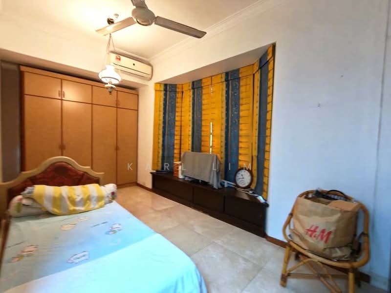 Semi-Detached House for Sale in Taman Pelangi (Johor Bahru) - Karl Lim - Bedroom - PropertyGuru.com.my