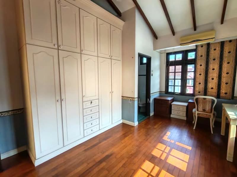 Semi-Detached House for Sale in Taman Pelangi (Johor Bahru) - Karl Lim - Bedroom - PropertyGuru.com.my