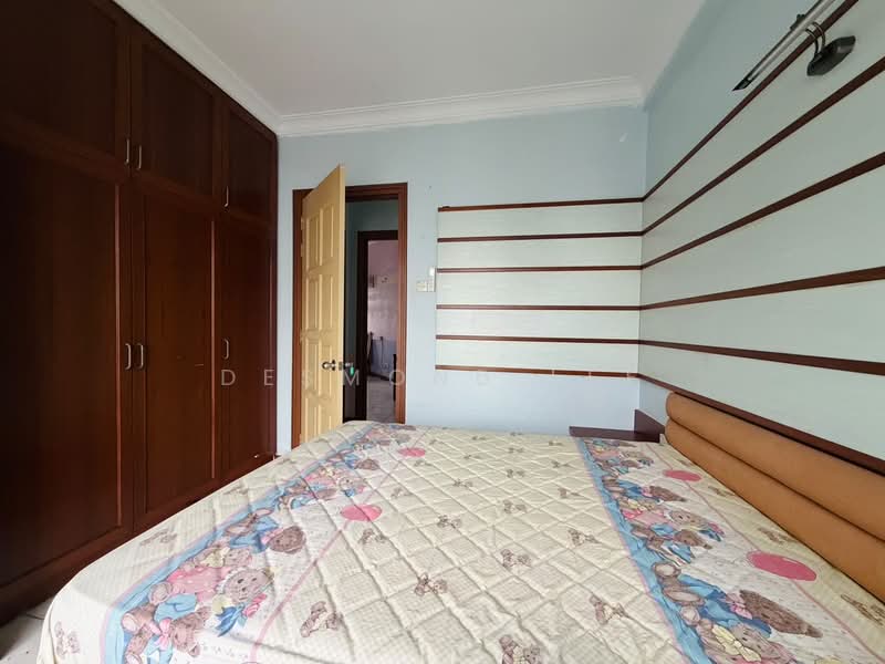 Condominium for Sale at The Straits View Condominium - Desmond Lee - PropertyGuru.com.my