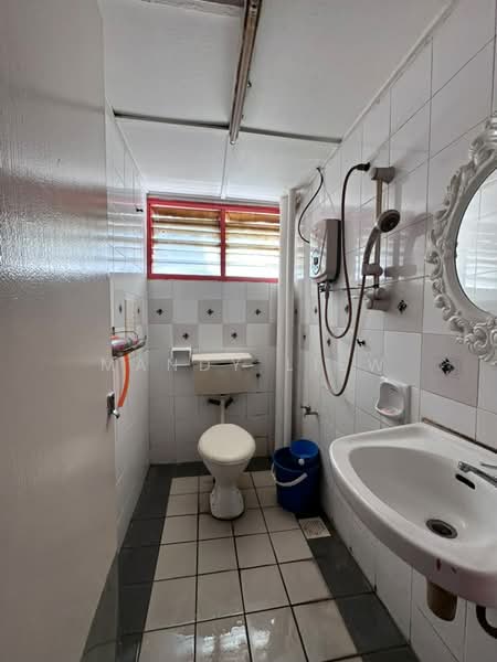 Rumah Teres 2.5-Tingkat untuk Dijual di Taman Sri Bintang (Kepong) - Mandy Liew - Bathroom - PropertyGuru.com.my