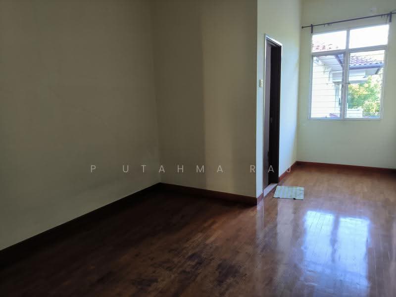 Rumah Teres untuk Dijual di Kota Kemuning (Shah Alam) - P Utahma Raj - PropertyGuru.com.my