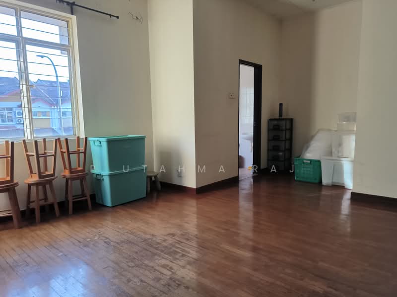 Rumah Teres untuk Dijual di Kota Kemuning (Shah Alam) - P Utahma Raj - PropertyGuru.com.my