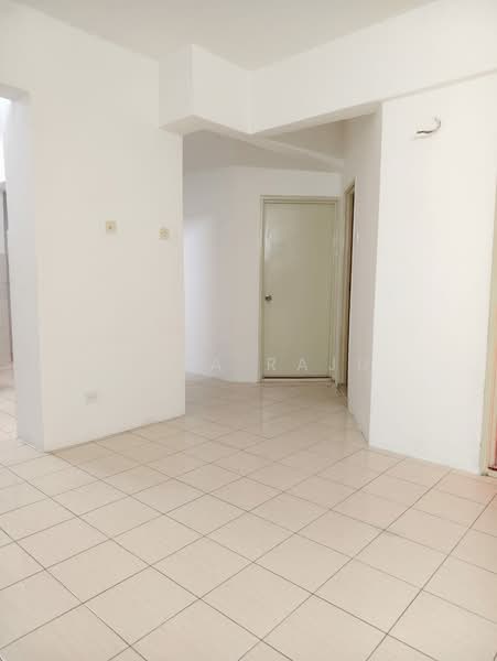 Kondominium untuk Disewa di Regency Condominium - Loga Raju - Interior - PropertyGuru.com.my