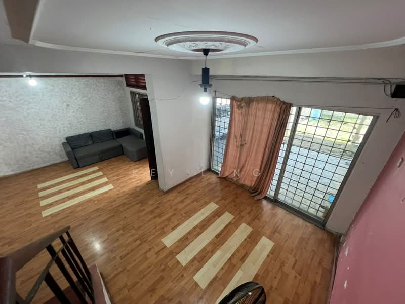 Rumah Teres 2-Tingkat untuk Disewa di Seksyen 10 (Petaling Jaya) - Key Ling - Living Room - PropertyGuru.com.my