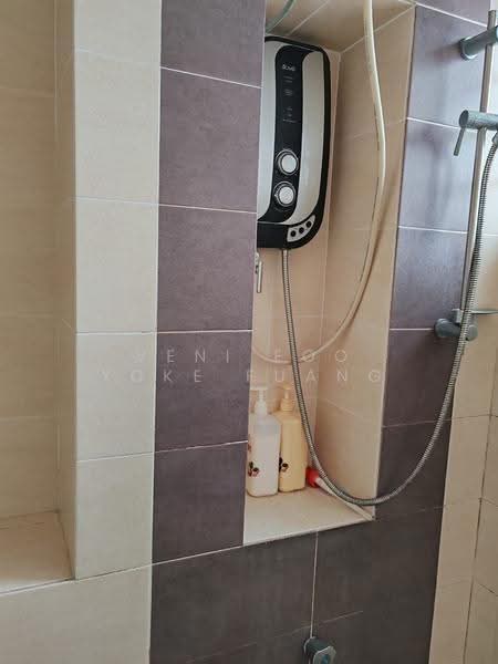 Rumah Teres 2-Tingkat untuk Disewa di Setia Alam (Selangor) - Veni Foo Yoke Fuang - Bathroom - PropertyGuru.com.my