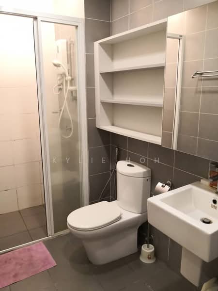 Kediaman Servis untuk Dijual di Garden Plaza - Kylie Hoh - Bathroom - PropertyGuru.com.my