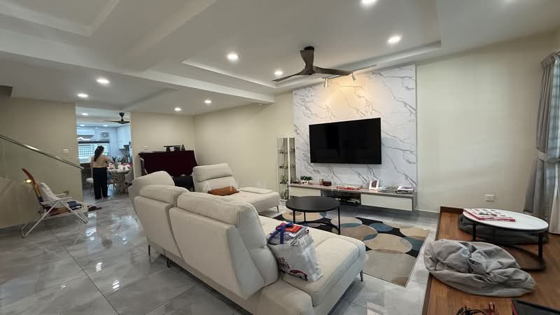 Rumah Teres 2-Tingkat untuk Dijual di Taman Bukit Seputeh (Seputeh) - Anna H - Living Room - PropertyGuru.com.my