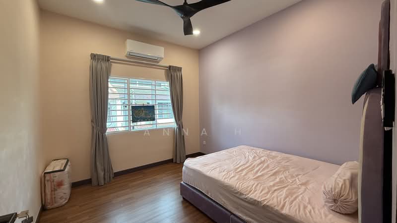 Rumah Teres 2-Tingkat untuk Dijual di Taman Bukit Seputeh (Seputeh) - Anna H - Bedroom - PropertyGuru.com.my