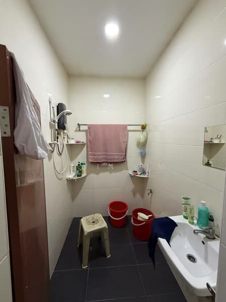 Rumah Teres 1-Tingkat untuk Disewa di Larkin (Johor Bahru) - Alvin Lim - Bathroom - PropertyGuru.com.my