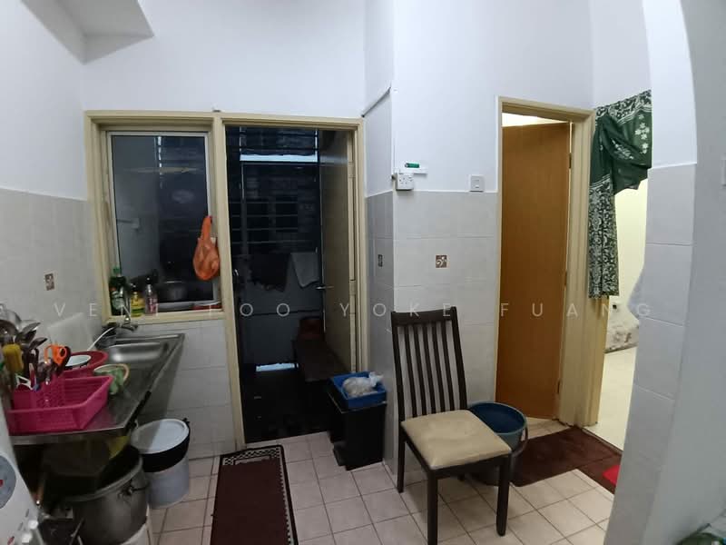 2-storey Terraced House for Rent in Setia Alam (Selangor) - Veni Foo Yoke Fuang - Kitchen - PropertyGuru.com.my