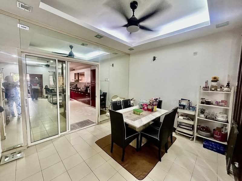 Rumah Teres 2-Tingkat untuk Dijual di Taman Puncak Saujana (Kajang) - Azli Ibrahim - Dining Room - PropertyGuru.com.my