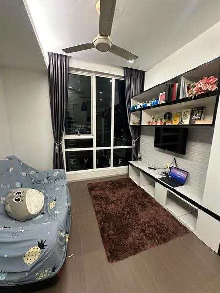 Kediaman Servis untuk Dijual di Garden Plaza - Kylie Hoh - Living Room - PropertyGuru.com.my