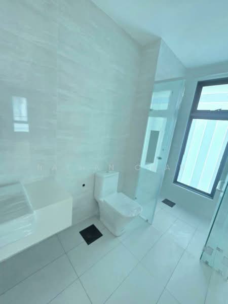 Bungalow House untuk Dijual di Taman Molek (Johor Bahru) - Nathan Chan - Bathroom - PropertyGuru.com.my