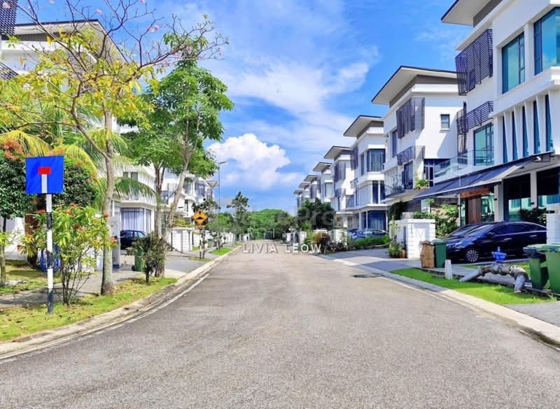 Semi-Detached House for Sale in Shah Alam (Selangor) - Catherine Lum - Exterior - PropertyGuru.com.my